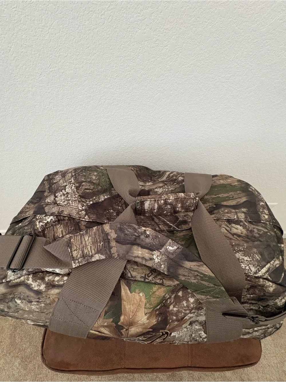Duffle Bag-Realtree Large Camo. Brand New in case.